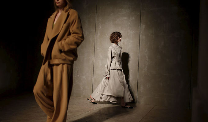 Shaoxing Ruiqi Textile & vestimento Co., Ltd.